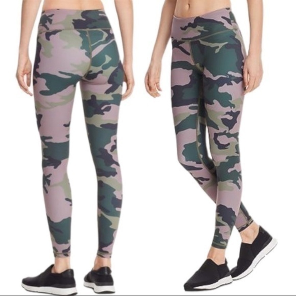 Aqua Camo Athletic Athleisure Workout Leggings Size XS‎